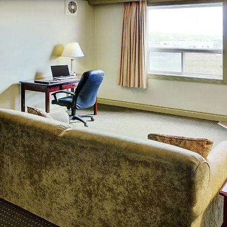Nova Inn Peace River 외부 사진