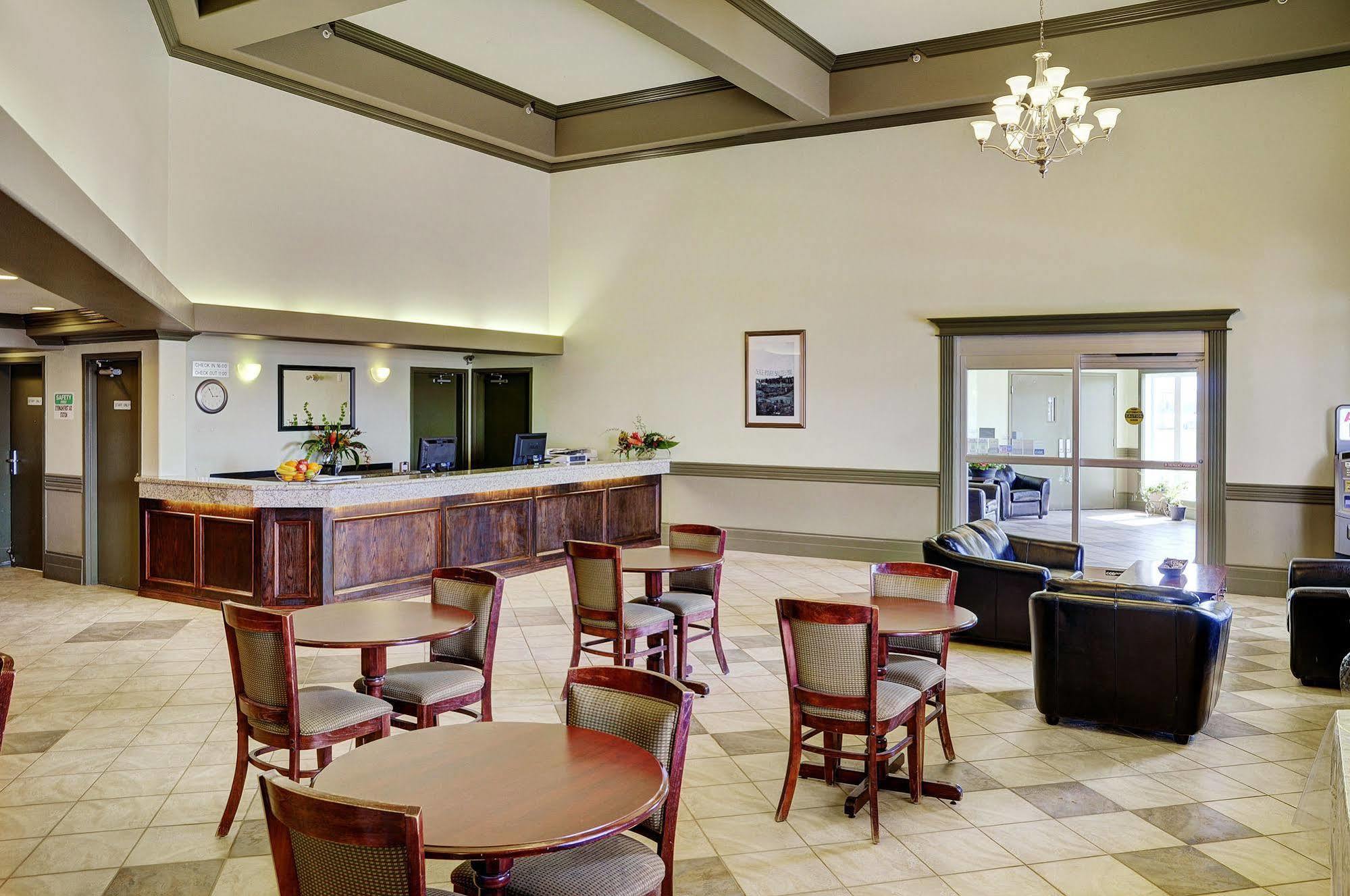 Nova Inn Peace River 외부 사진